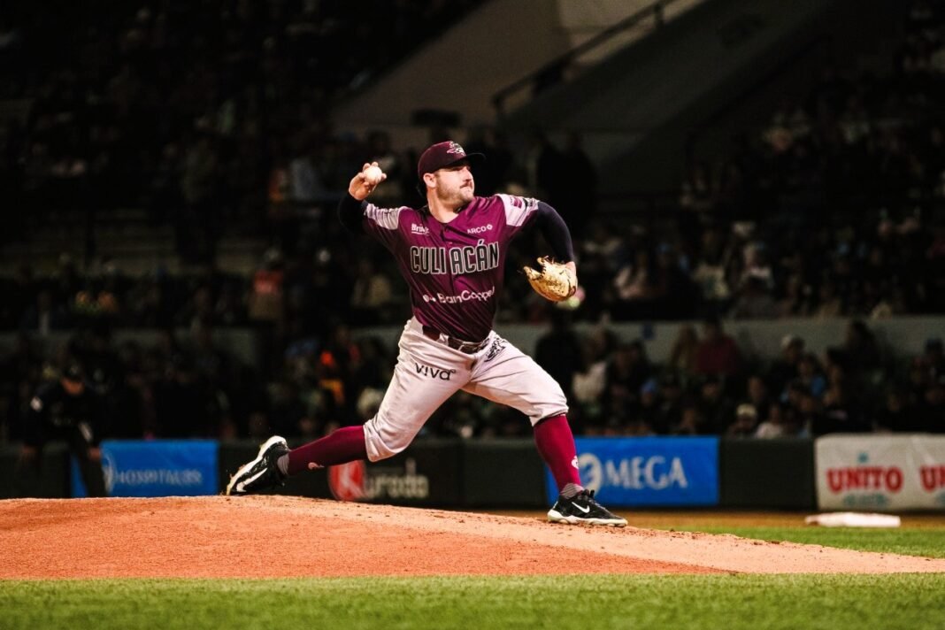 pitcher-tomaterios-victoria