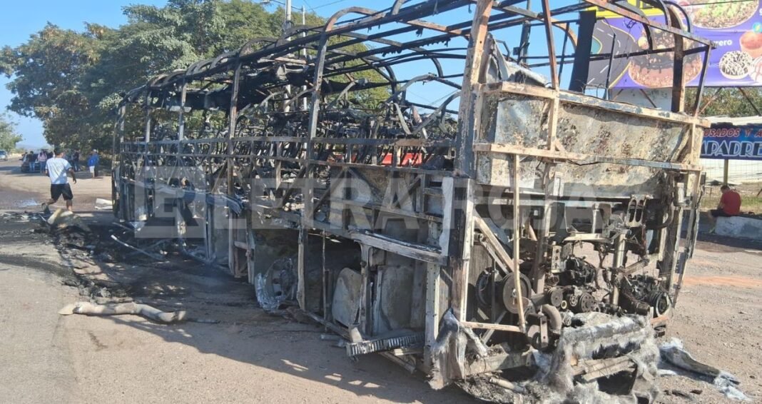 autobus-quemado-mazatlan