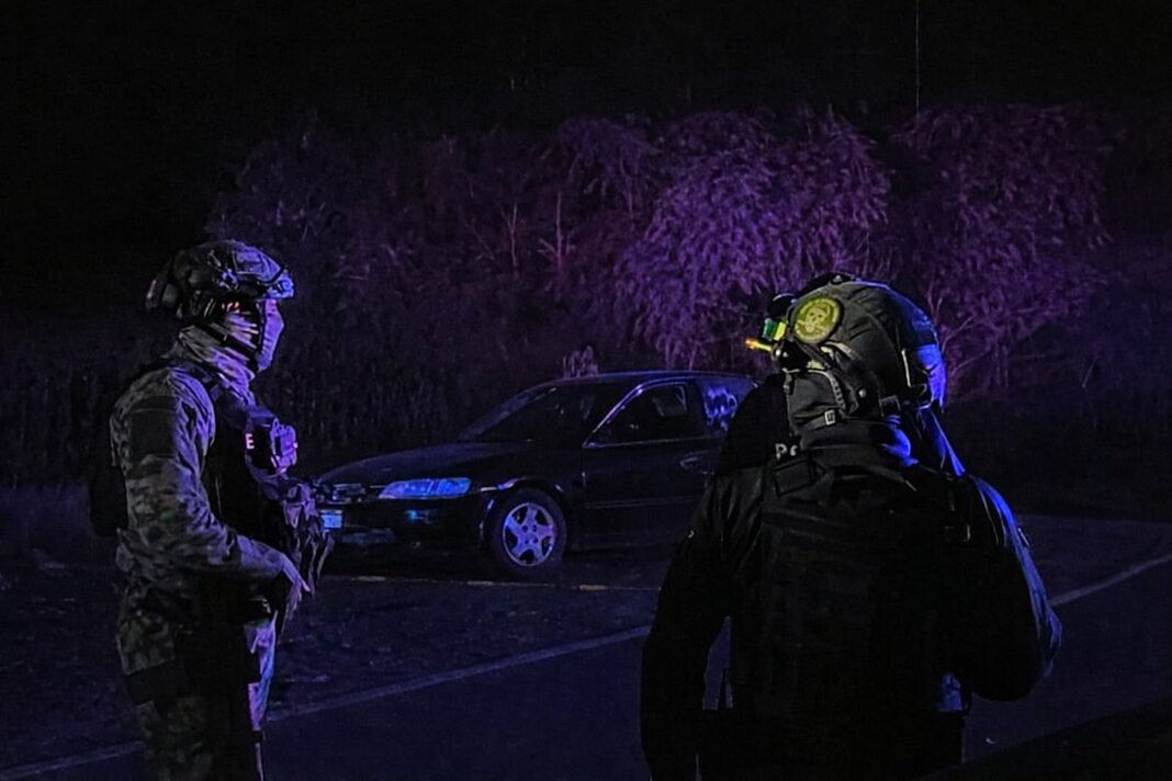 policias-ataque-aeropuerto