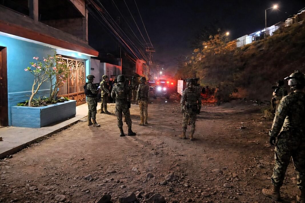 militares-noche-culican